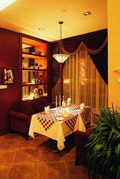 Дунгуань: Class Hotel