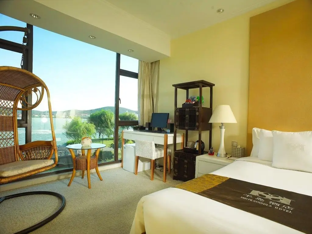 Уси: Wuxi 1881 Peninsula Hotel