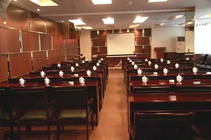 Шэньян: 沈阳国大酒店