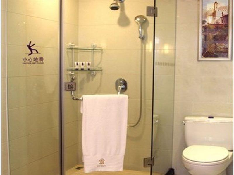 Дунгуань: Zhaona International Hotel