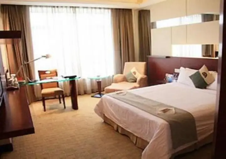 Дунгуань: CP Peninsula Hotel