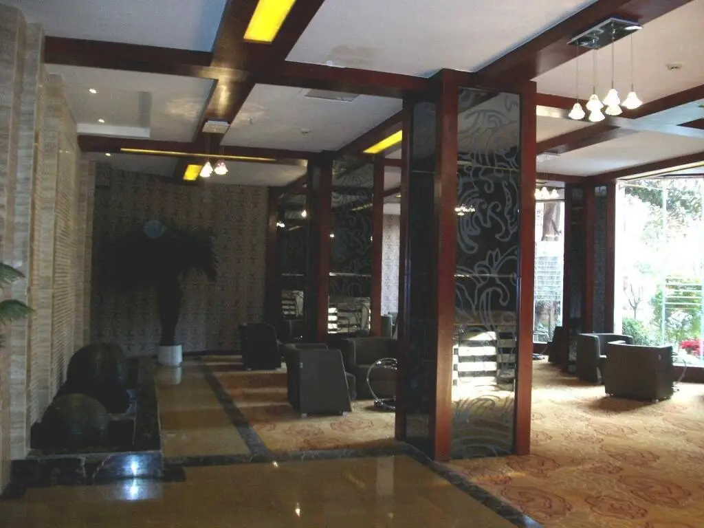 Куньмин: Hong He Hotel(昆明红河宾馆（火车站店）)