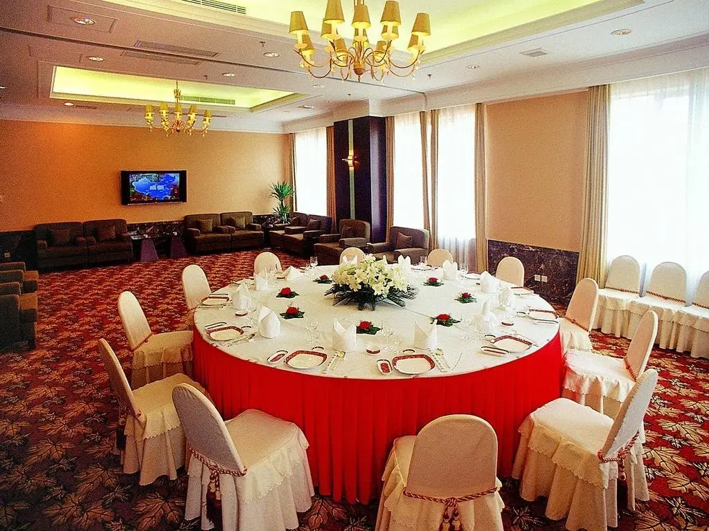 Фучжоу: Rong Qiao Hotel