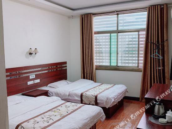 Фуян: Fuyang Funan Yixuan Business Hotel