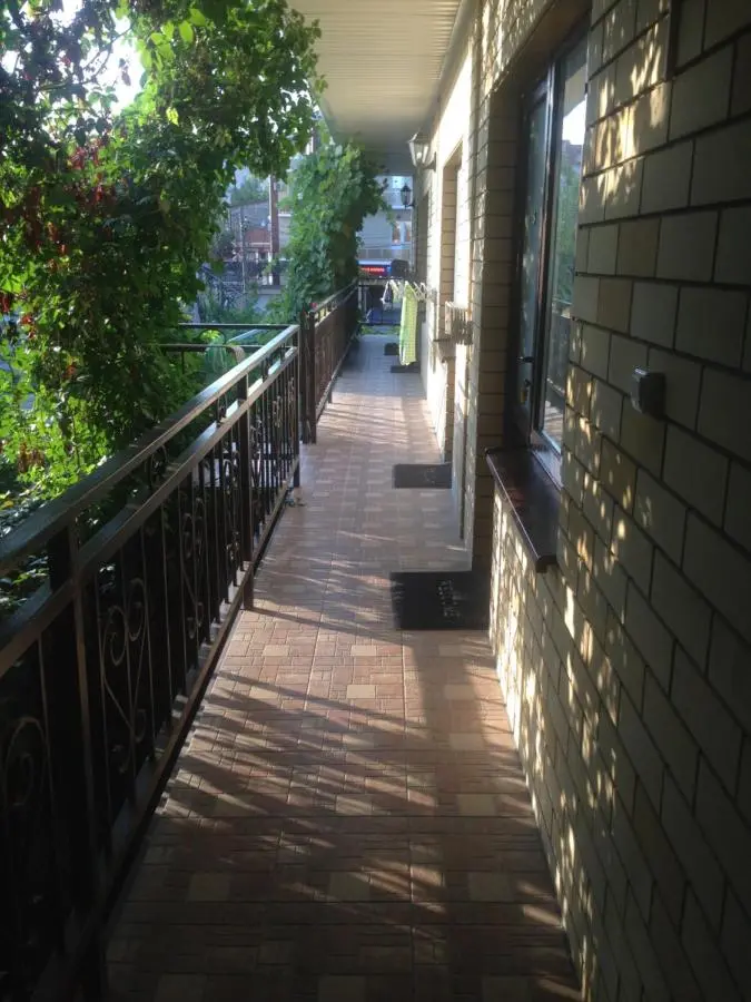 Витязево: Guest House Romalina