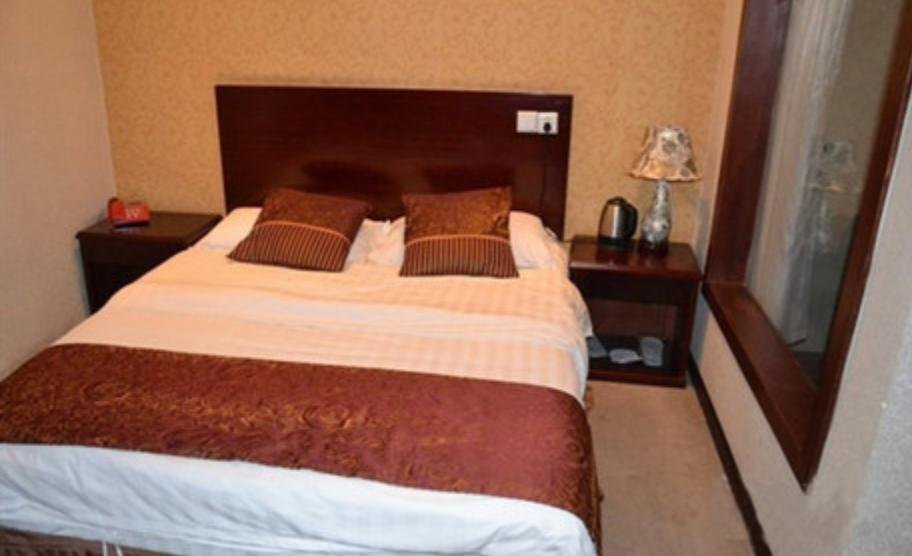 Гуанъюань: Jiange Sanhe Spring Business Inn