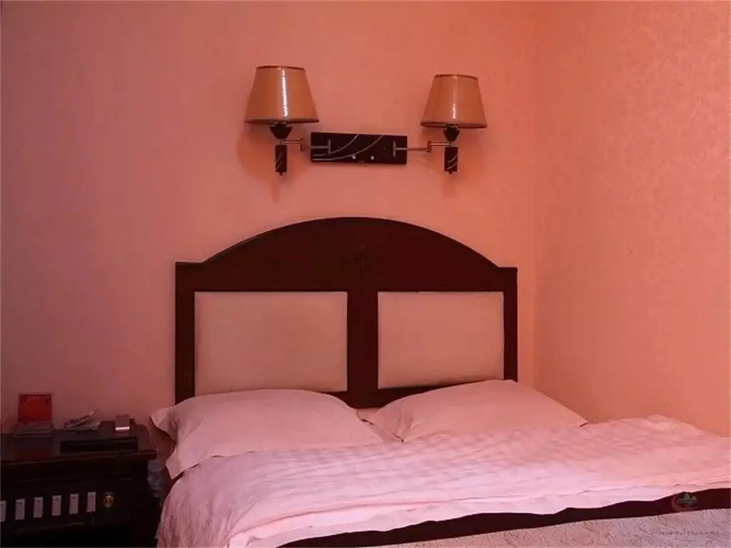 Аньцин: Dongfang Inn