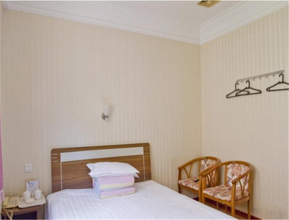Далянь: Dalian Yisongting Hotel