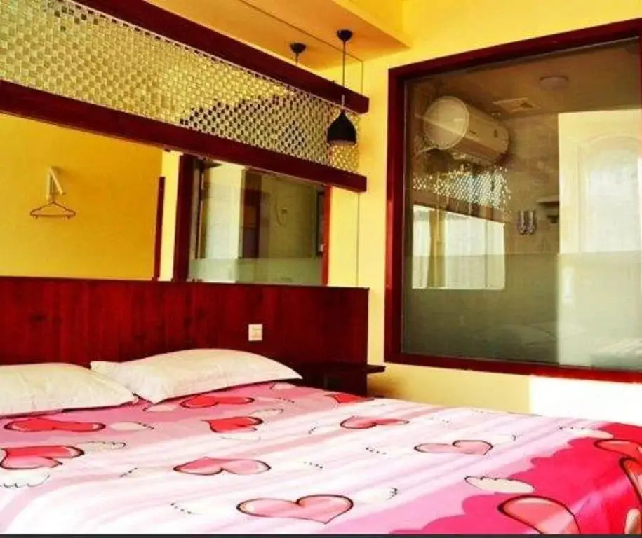 Баодин: Moli Hotel