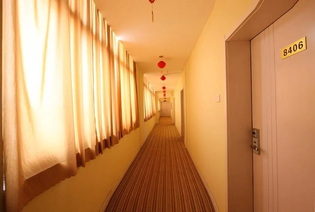 Guanquan Business Hotel — фото 1