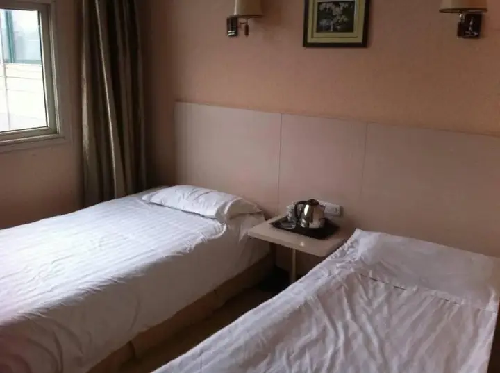 Хуайнань: Hancheng Holiday Inn