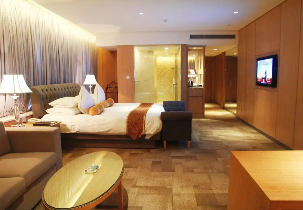 Нинбо: Nignbo Hefeng Garden Hotel