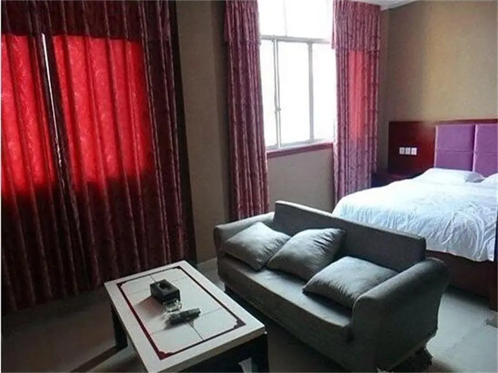 Мяньян: Anxian Changqing Hotel