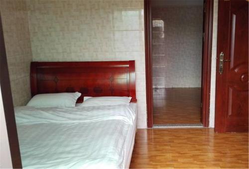Чжуншань: Huanxi Inn