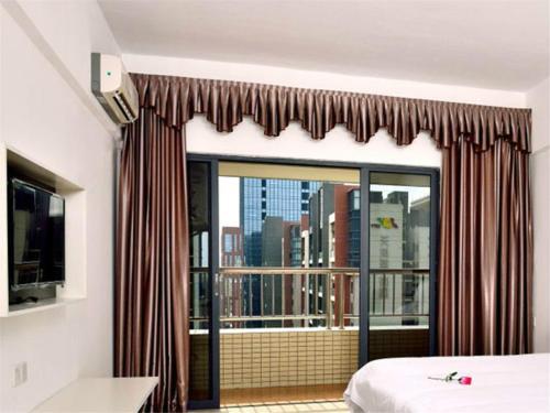 Чжуншань: Zhongshan Xinghui International Apartment