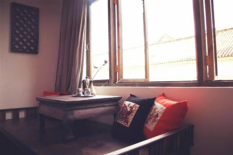 Дали: Spring Rabbit Hostel
