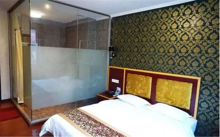 Гуанчжоу: 100 Chain Hotel