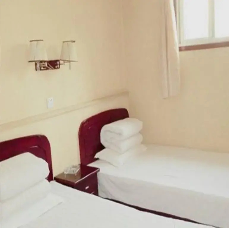 Циньхуандао: Qinhuangdao Shanhaiguan Lutong Hotel