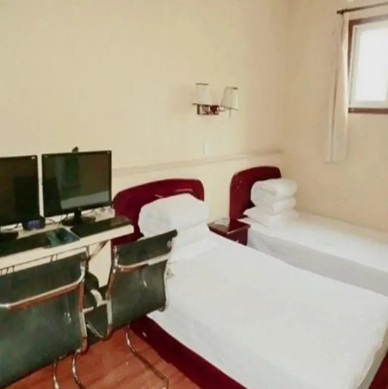 Циньхуандао: Qinhuangdao Shanhaiguan Lutong Hotel