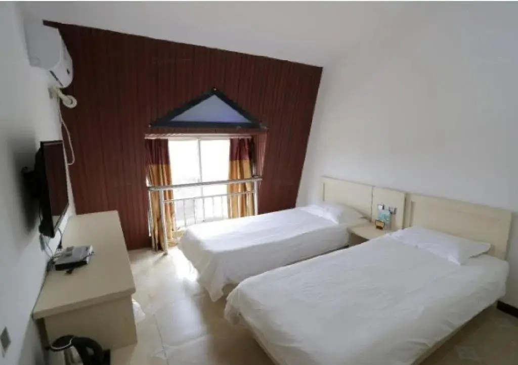 Циньхуандао: Haiyi Business Hotel