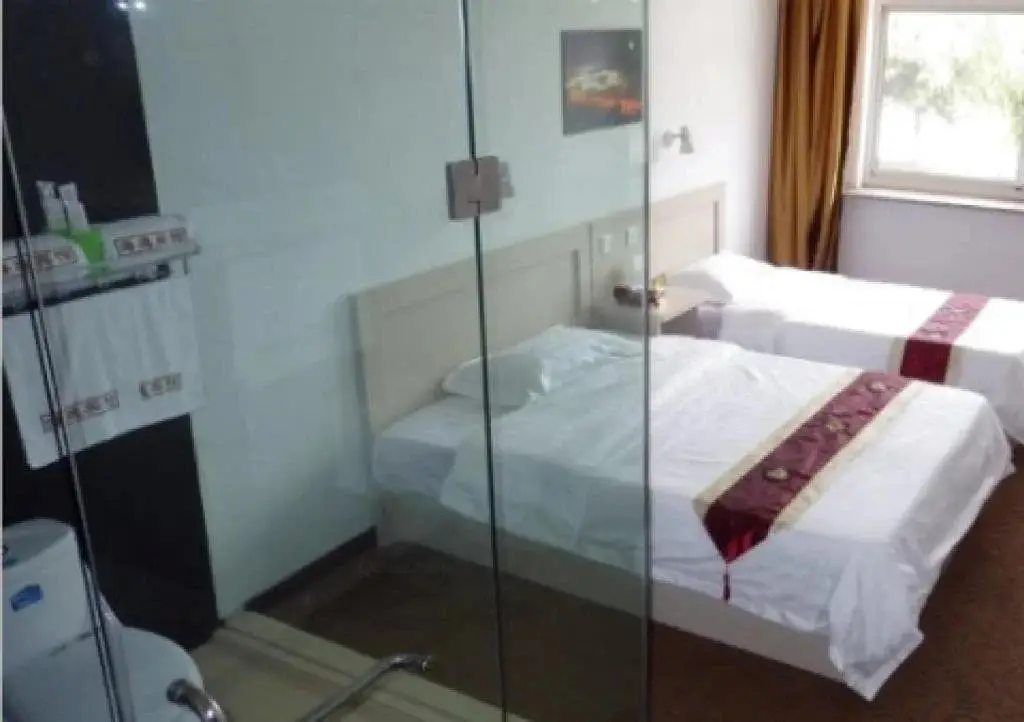 Циньхуандао: Haiyi Business Hotel