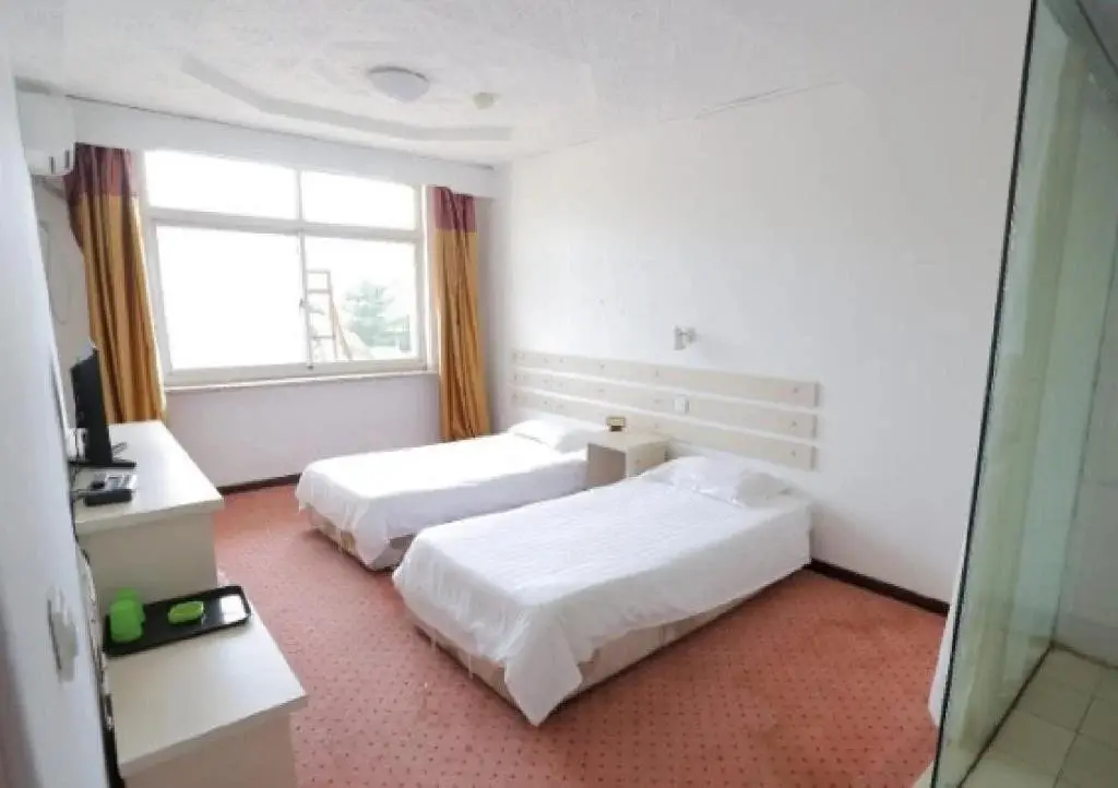 Циньхуандао: Haiyi Business Hotel