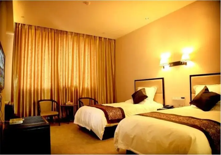 Баодин: Zhuozhou Shuian Huacheng Hotel