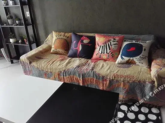 Шэньчжэнь: shenzhen momo hostel