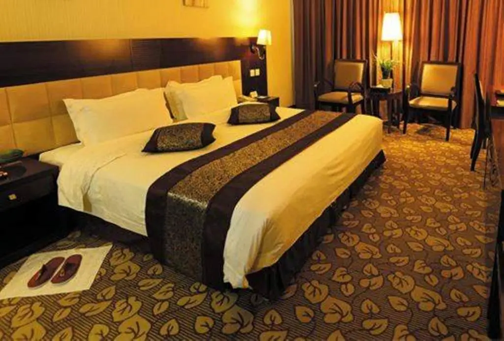 Куньмин: Golden Palace Hotel
