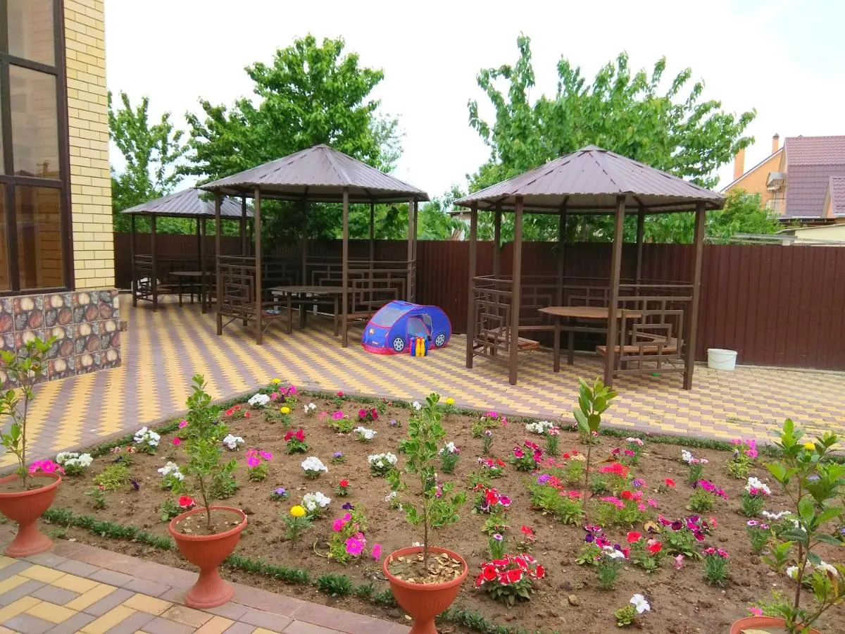 Пересыпь: Guest House Almaz