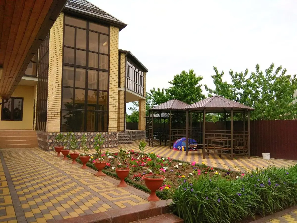 Пересыпь: Guest House Almaz