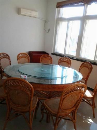Хулудао: Hulu Island Blue Sea Holiday Inn