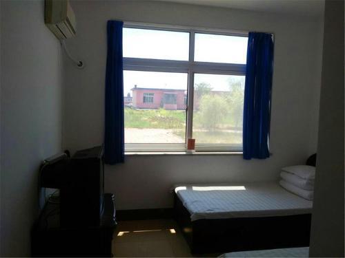 Хулудао: Hulu Island Blue Sea Holiday Inn