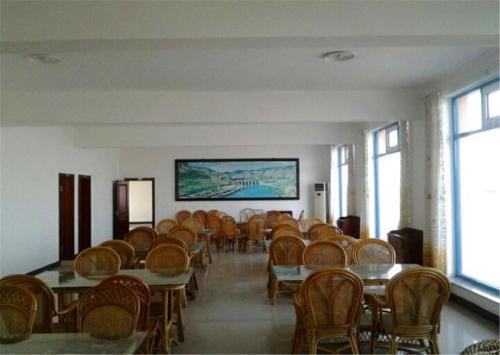 Хулудао: Hulu Island Blue Sea Holiday Inn