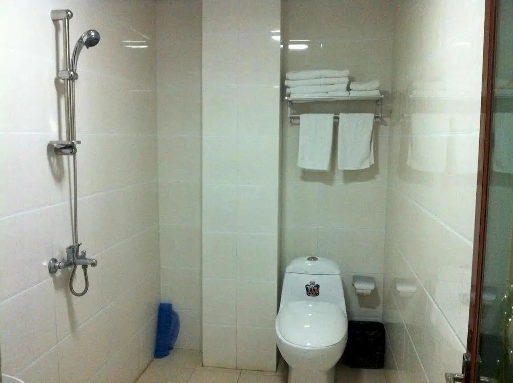 Гуанчжоу: Guangzhou Five Elements Business Hotel