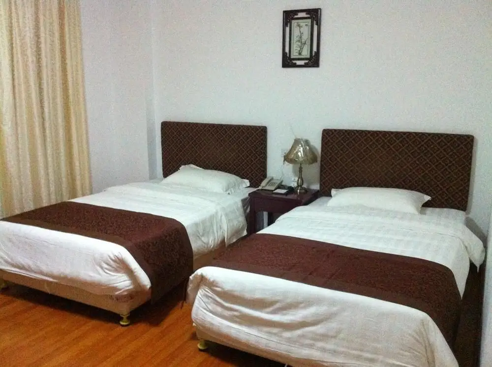 Гуанчжоу: Guangzhou Five Elements Business Hotel
