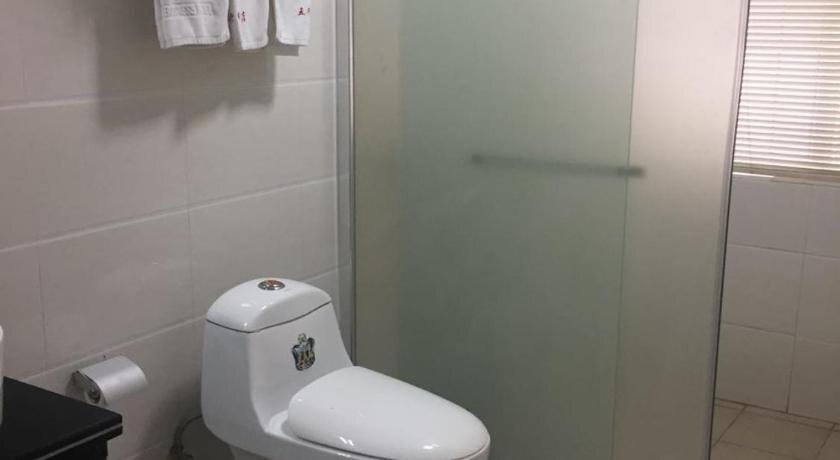 Гуанчжоу: Guangzhou Five Elements Business Hotel