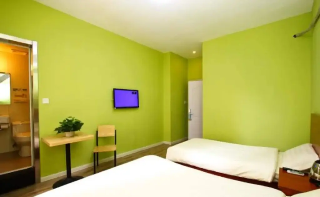 Циндао: Meet int'l Youth Hostel Zhejiang Rd