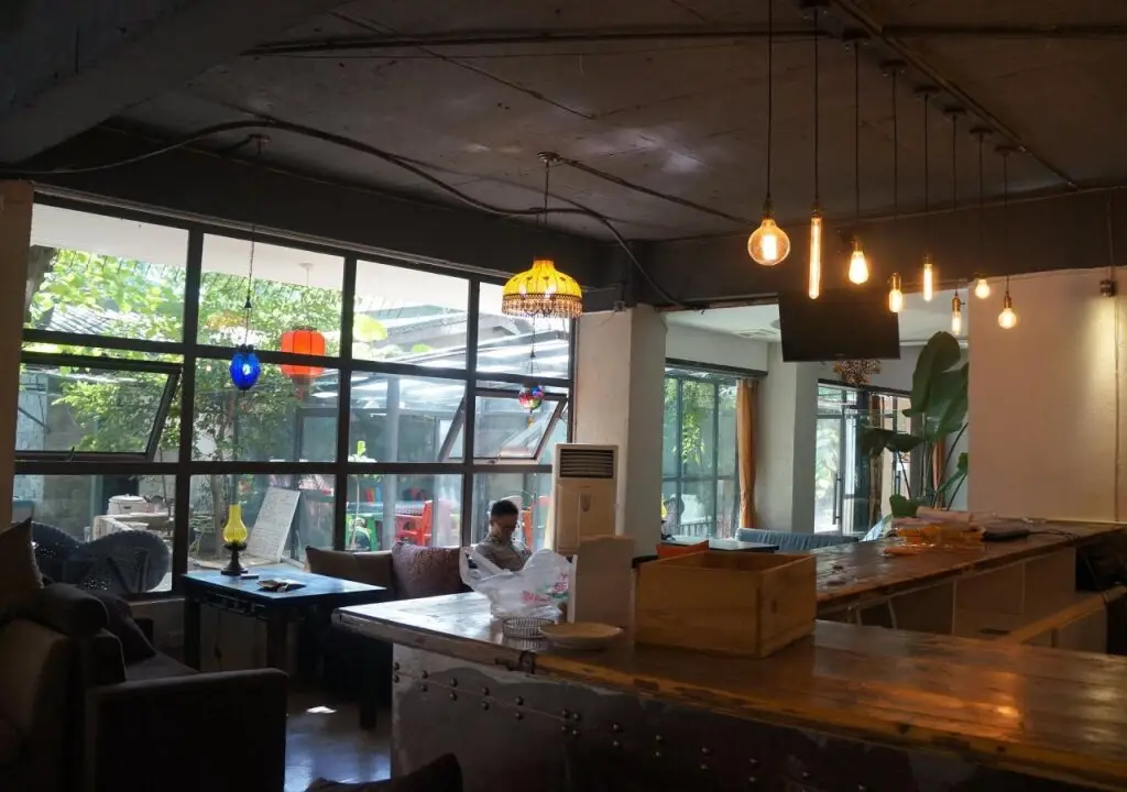 Чэнду: Chengdu Buttonwood Parkside Hostel
