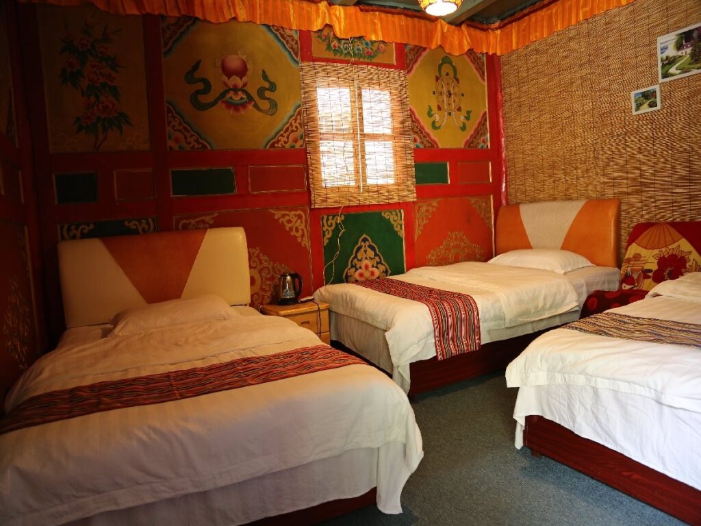 Цзючжайгоу: Jiuzhaigou Amdo Traveller's Lodge