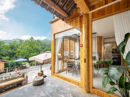 Лосян: Zhaoxing Sidongju Boutique Inn