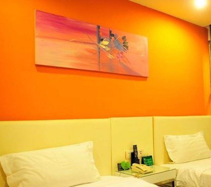 Ухань: Wuhan Demo Express Hotel Wuhan University Road