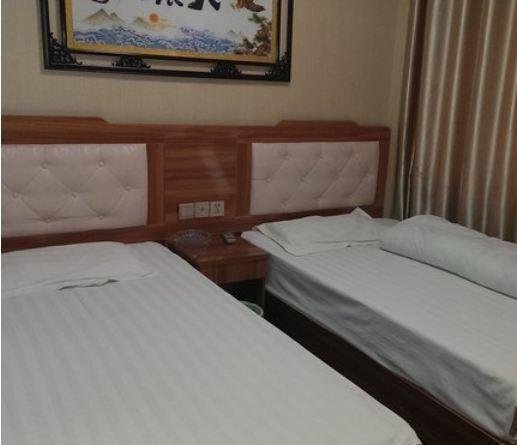 Хуайань: Fenghua Inn