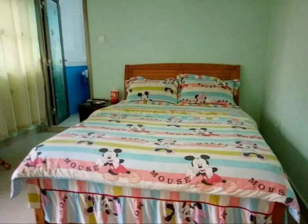 Шэньчжэнь: Waiting For You Hostel