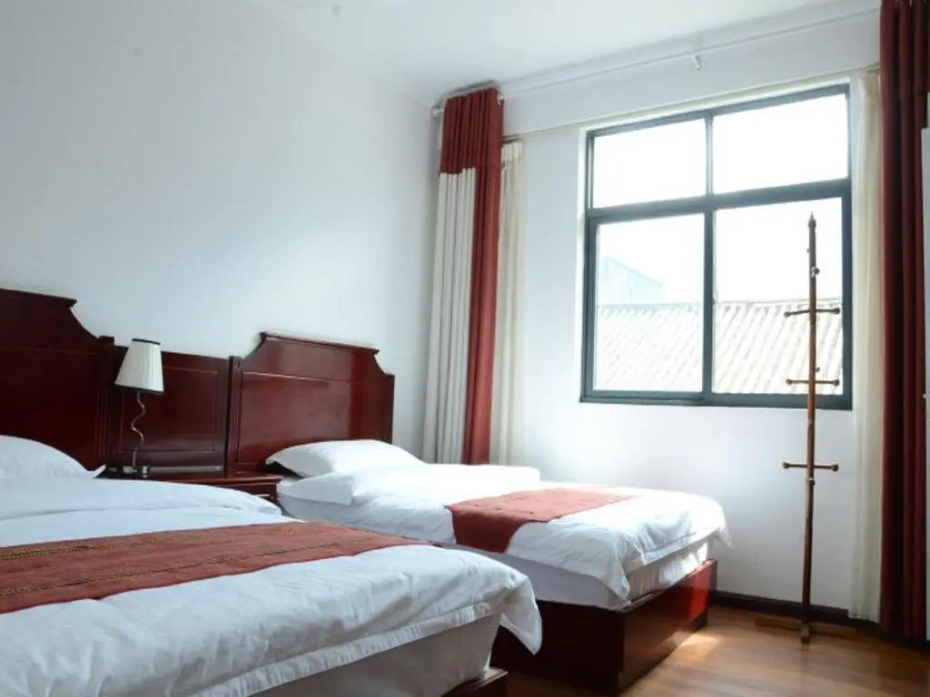 Дали: Dali Ancient Town Liubai Coffee Hostel