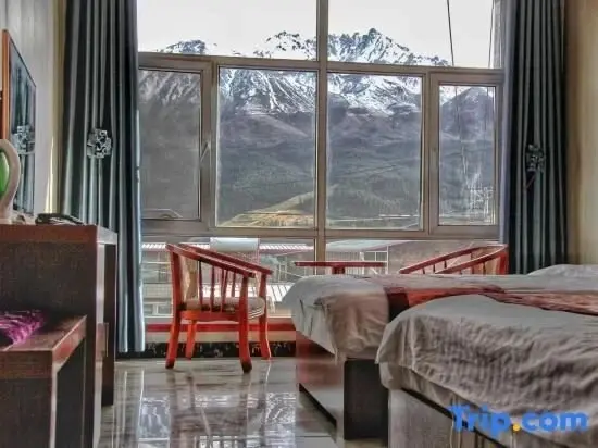 Квилиан: Qilian Qinxiang Garden Farmstay
