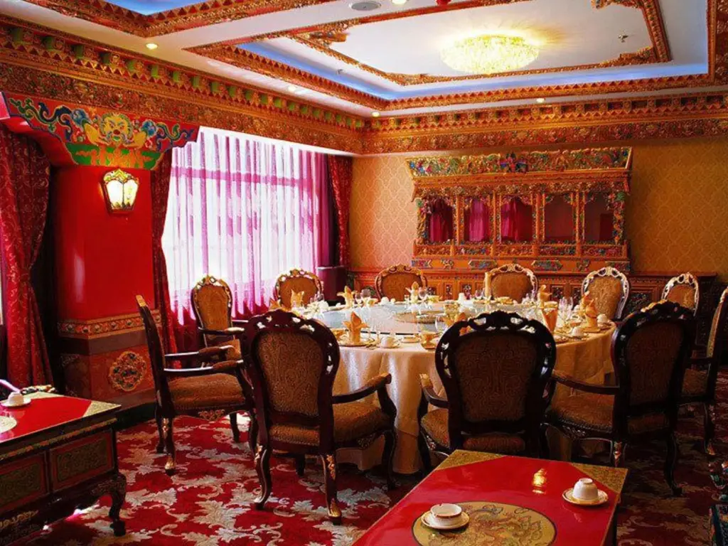 Недун: Yalong River Hotel
