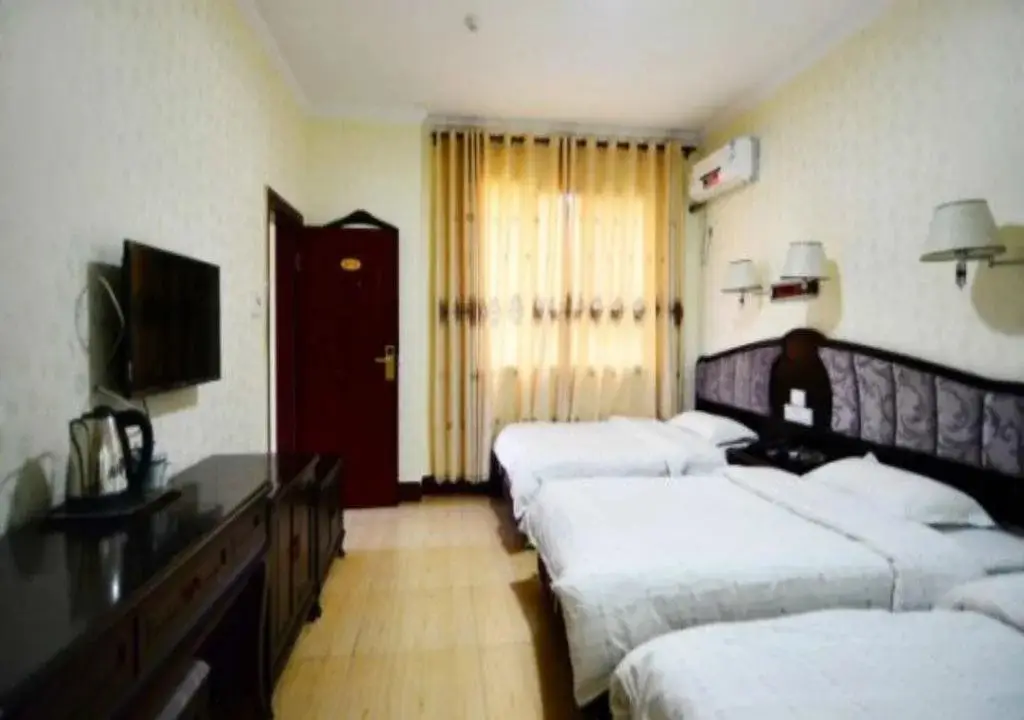 Гуйлинь: Guilin Runfeng Business Hotel