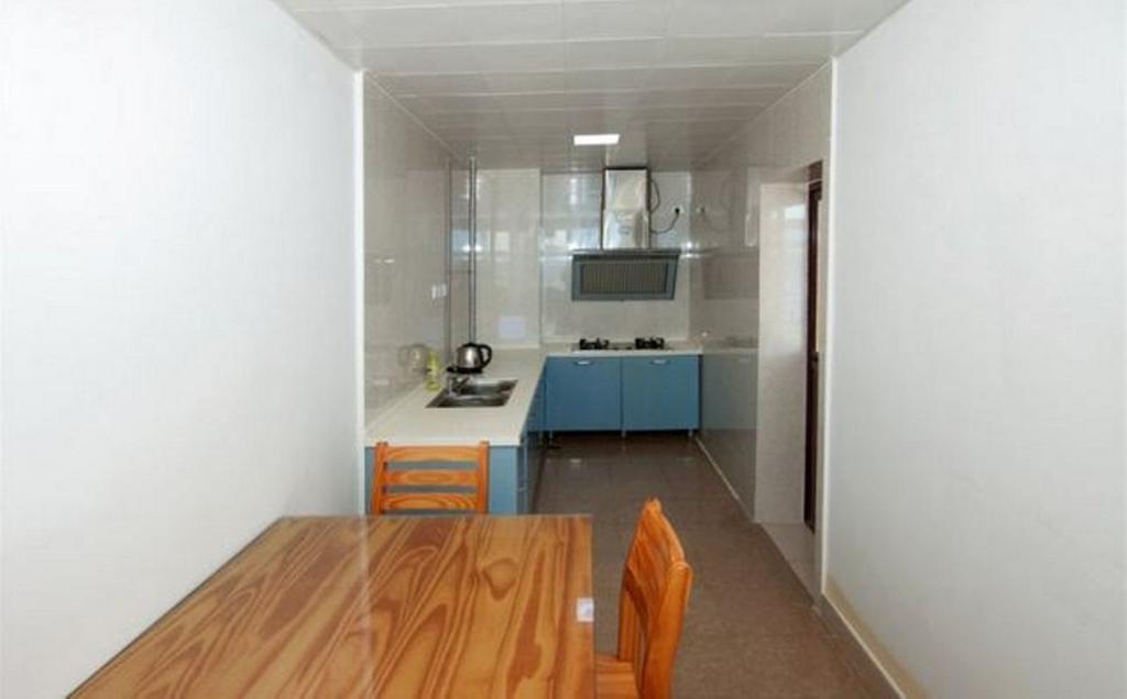 Санья: Sanya Linghang Seaview Apartment