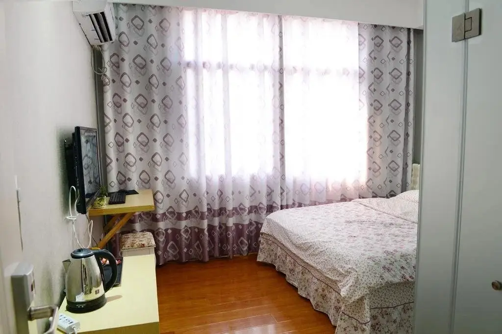 Чжанцзяцзе: Aiqinhai Fashion Hotel